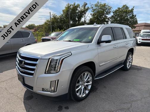 2017 Cadillac Escalade Luxury