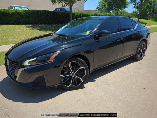 2024 Nissan Altima SR FWD