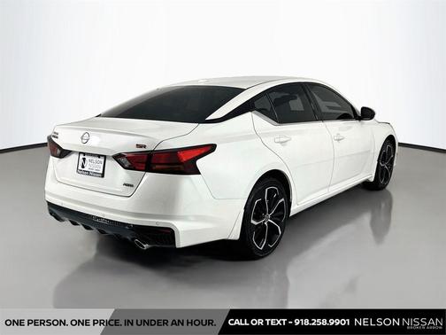 Pearl White Tricoat 2024 Nissan Altima SR Intelligent AWD