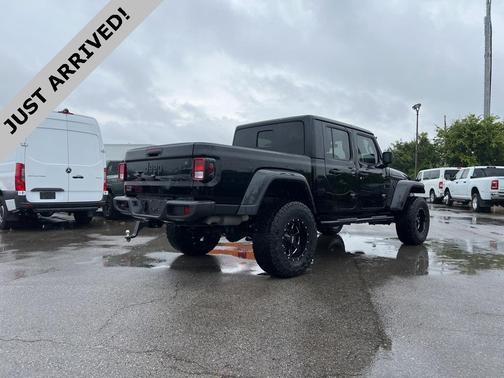 2022 Jeep Gladiator Willys 4x4