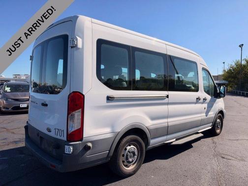 Oxford White 2017 Ford Transit-350 XL