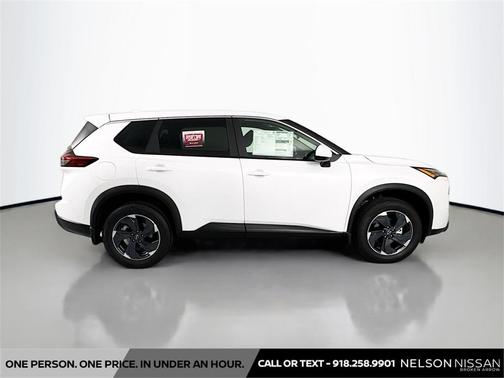2025 Nissan Rogue SV