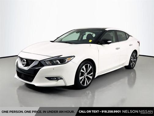 Pearl White 2017 Nissan Maxima 3.5 Platinum