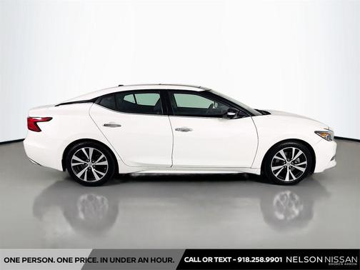 Pearl White 2017 Nissan Maxima 3.5 Platinum