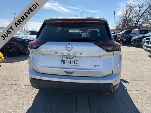 2024 Nissan Rogue SV