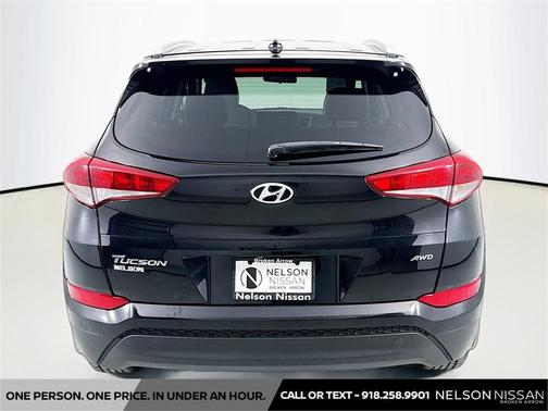 2017 Hyundai TUCSON SE