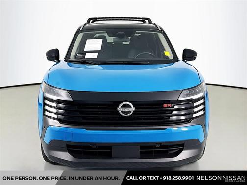 2025 Nissan Kicks SR