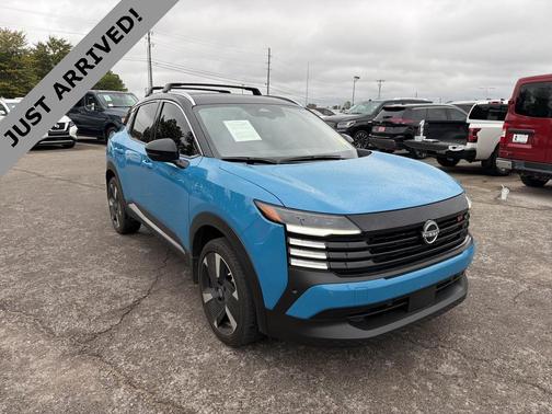 2025 Nissan Kicks SR