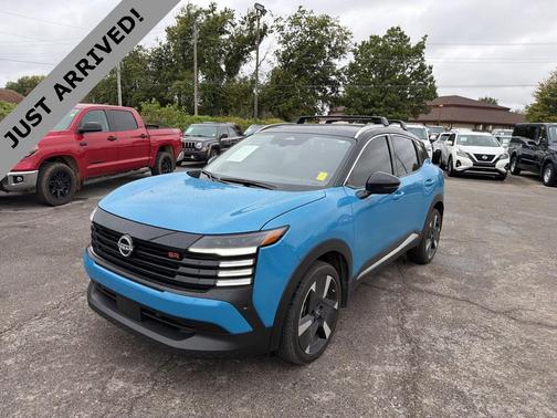 2025 Nissan Kicks SR