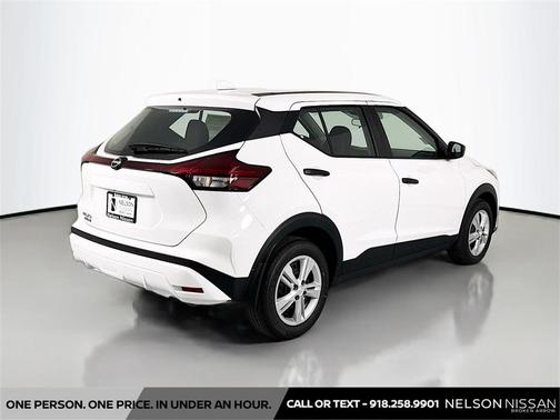 2025 Nissan Kicks S
