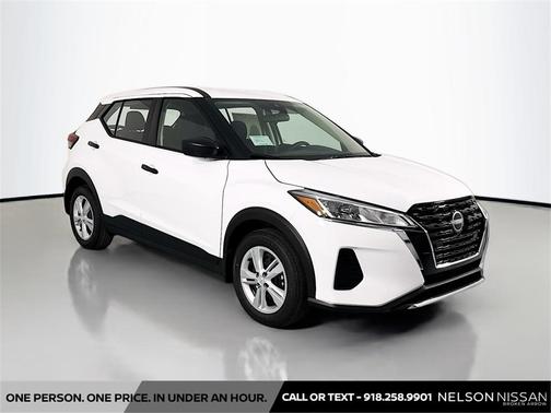 2025 Nissan Kicks S
