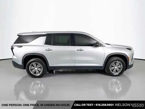 2024 Chevrolet Traverse LS