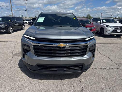 2024 Chevrolet Traverse LS