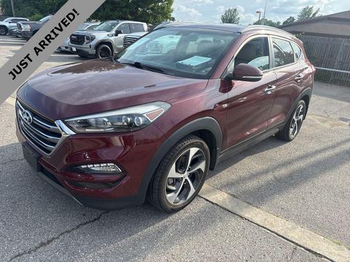 Ruby Wine 2016 Hyundai TUCSON Limited