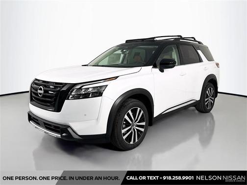 2025 Nissan Pathfinder Platinum 4WD