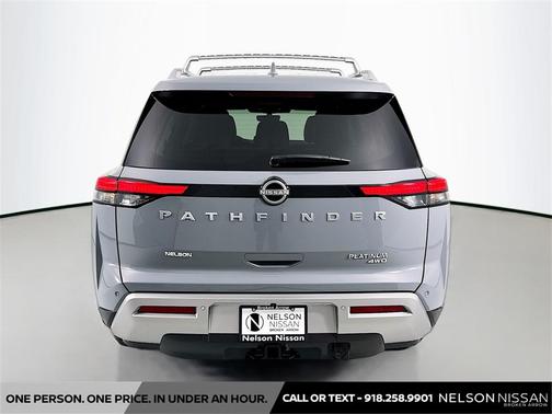 2025 Nissan Pathfinder Platinum 4WD