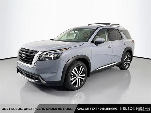 2025 Nissan Pathfinder Platinum 4WD
