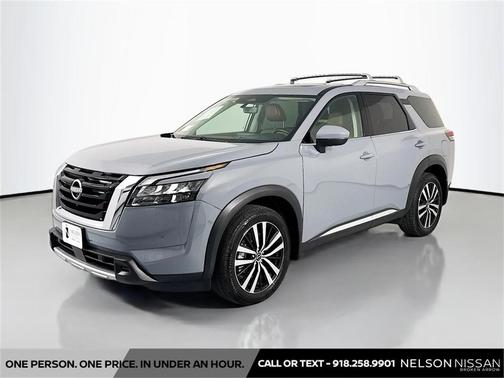 2025 Nissan Pathfinder Platinum 4WD