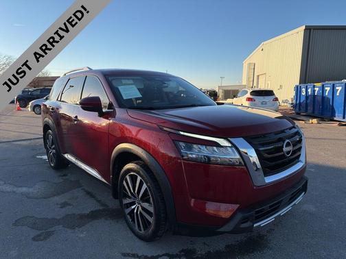 2023 Nissan Pathfinder Platinum 4WD