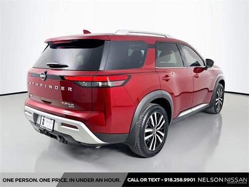 2023 Nissan Pathfinder Platinum 4WD
