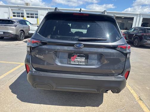 Magnetite Gray Metallic 2025 Subaru Forester Premium