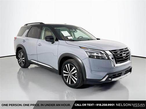 2025 Nissan Pathfinder Platinum 4WD