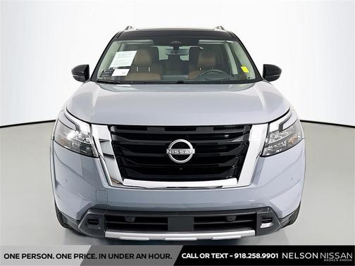 2025 Nissan Pathfinder Platinum 4WD