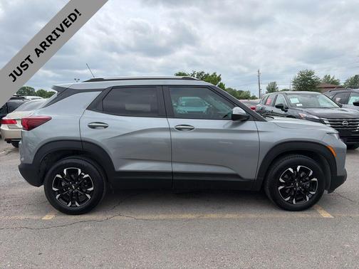 Sterling Gray Metallic 2023 Chevrolet Trailblazer LT