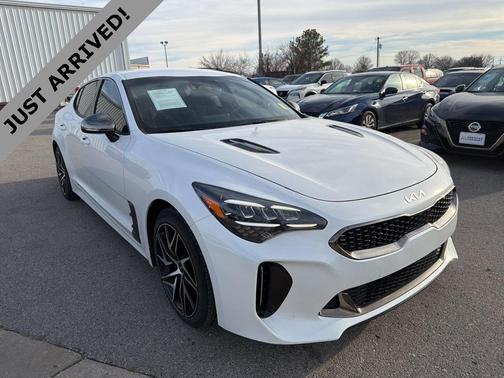 2022 Kia Stinger GT-Line
