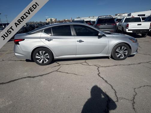 2020 Nissan Altima S FWD