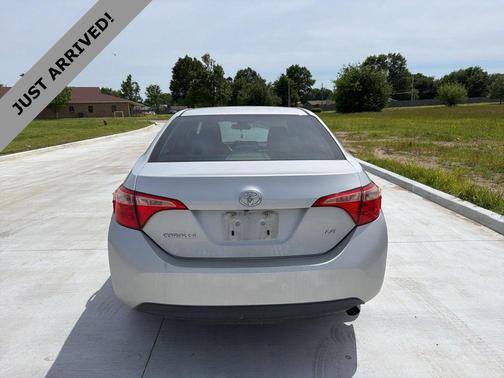 Classic Silver Metallic 2017 Toyota Corolla LE