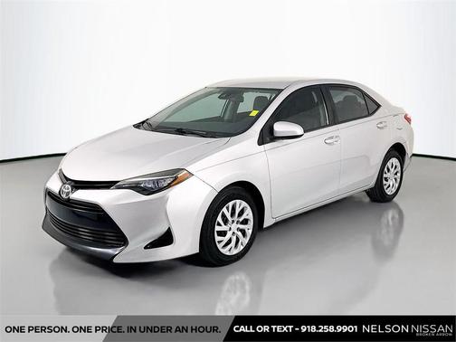 Classic Silver Metallic 2017 Toyota Corolla LE