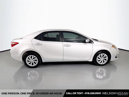 Classic Silver Metallic 2017 Toyota Corolla LE