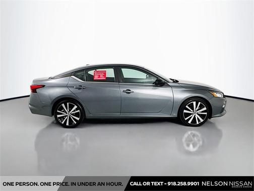 2021 Nissan Altima SR FWD