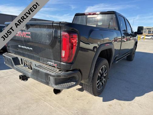2022 GMC Sierra 2500 AT4