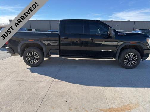 2022 GMC Sierra 2500 AT4