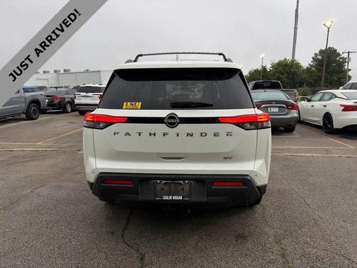 Pearl White Tricoat 2022 Nissan Pathfinder SV 2WD