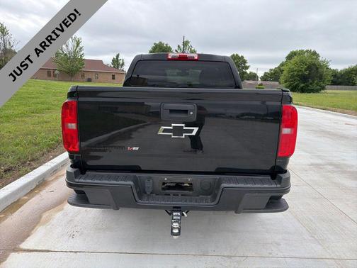 Black 2020 Chevrolet Colorado WT