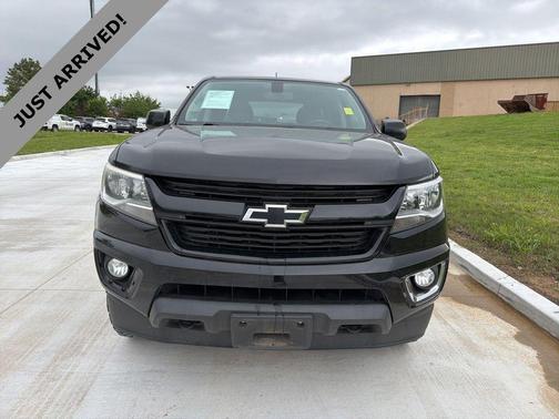 Black 2020 Chevrolet Colorado WT