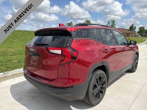 Cayenne Red Tintcoat 2022 GMC Terrain SLE