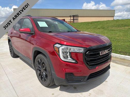 Cayenne Red Tintcoat 2022 GMC Terrain SLE