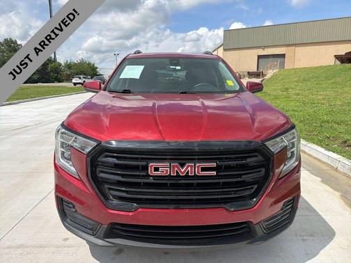 Cayenne Red Tintcoat 2022 GMC Terrain SLE