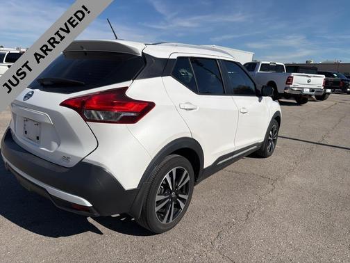 2019 Nissan Kicks SR