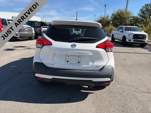 2019 Nissan Kicks SR