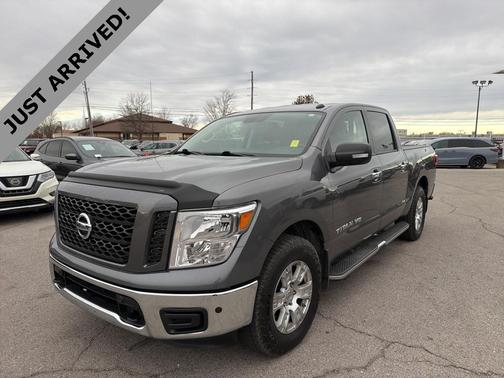 2019 Nissan Titan SV