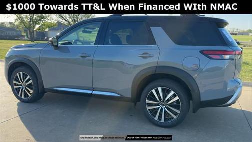 2025 Nissan Pathfinder Platinum 4WD