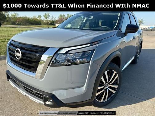 2025 Nissan Pathfinder Platinum 4WD