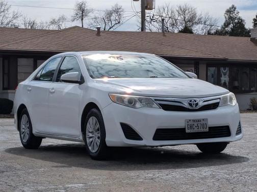 2013 Toyota Camry LE