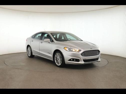 2014 Ford Fusion Hybrid SE