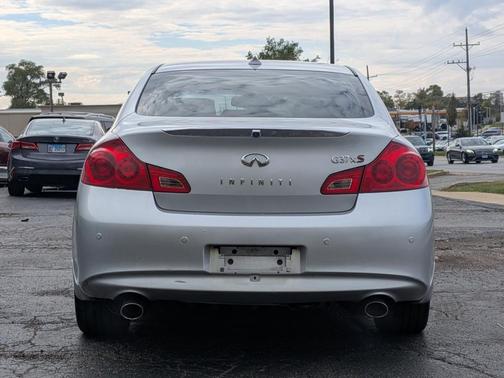 2011 INFINITI G37x Base
